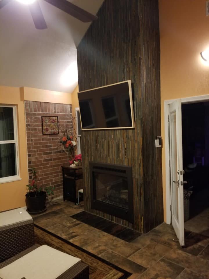 Black Kettle — project photography of the sunroom addition and adjoining outdoor living area