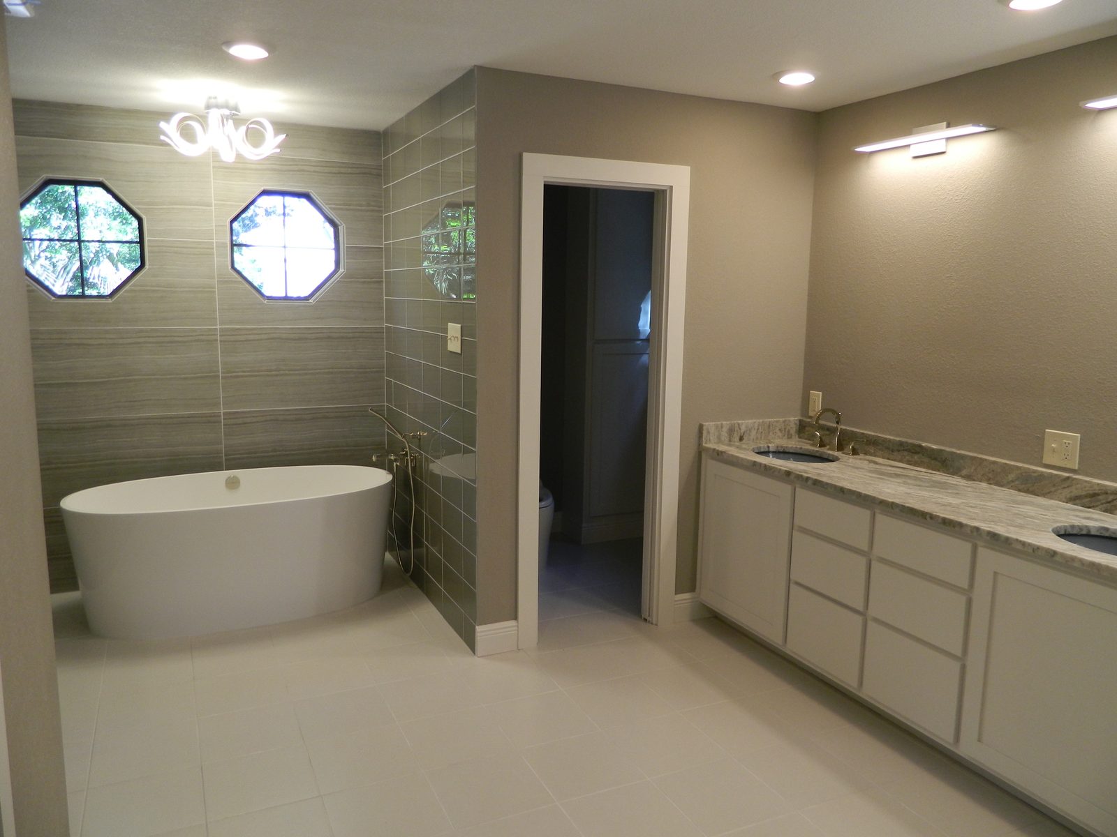 Ladera Norte — Bathroom completed work