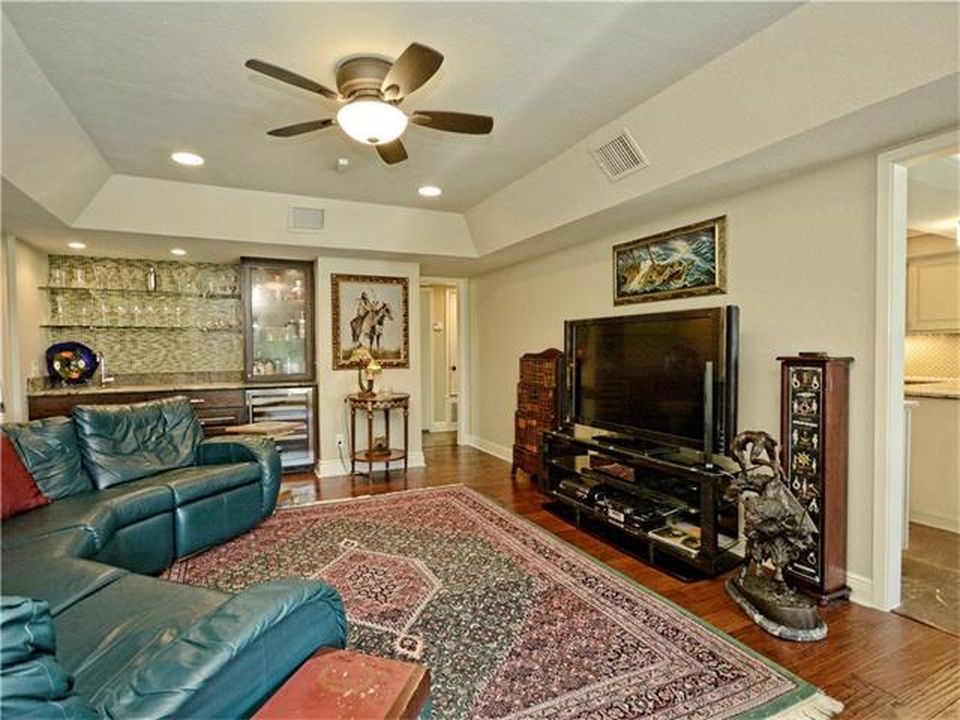 Ladera Norte — Kitchen before