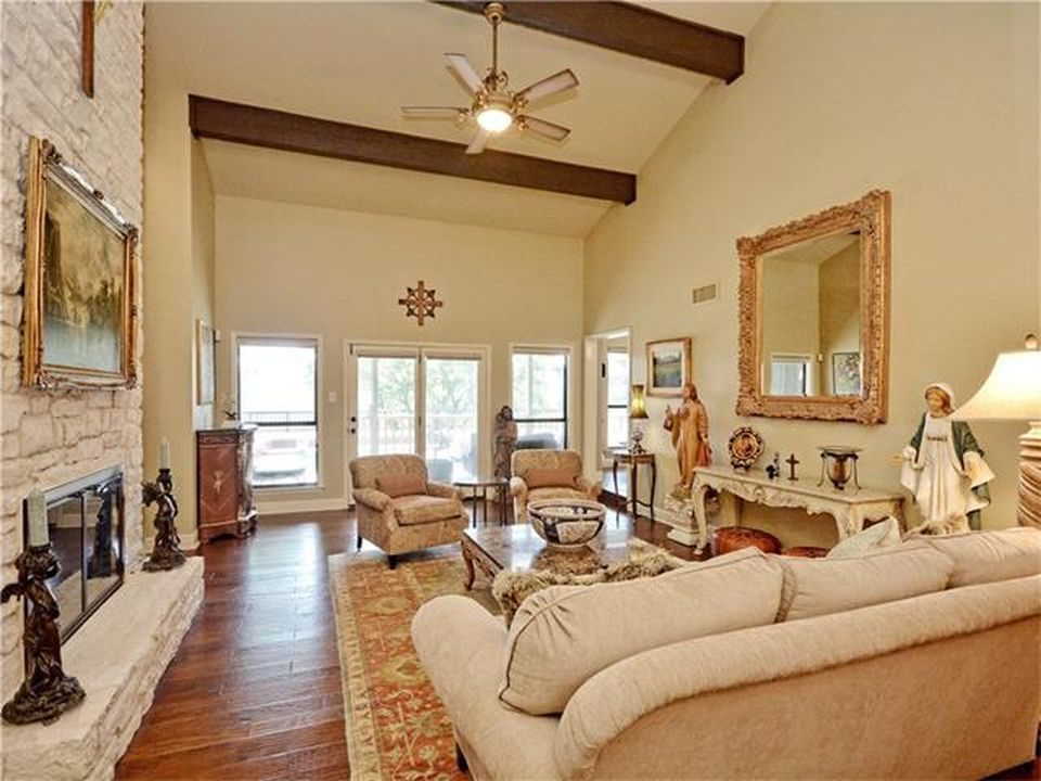 Ladera Norte — Living area before
