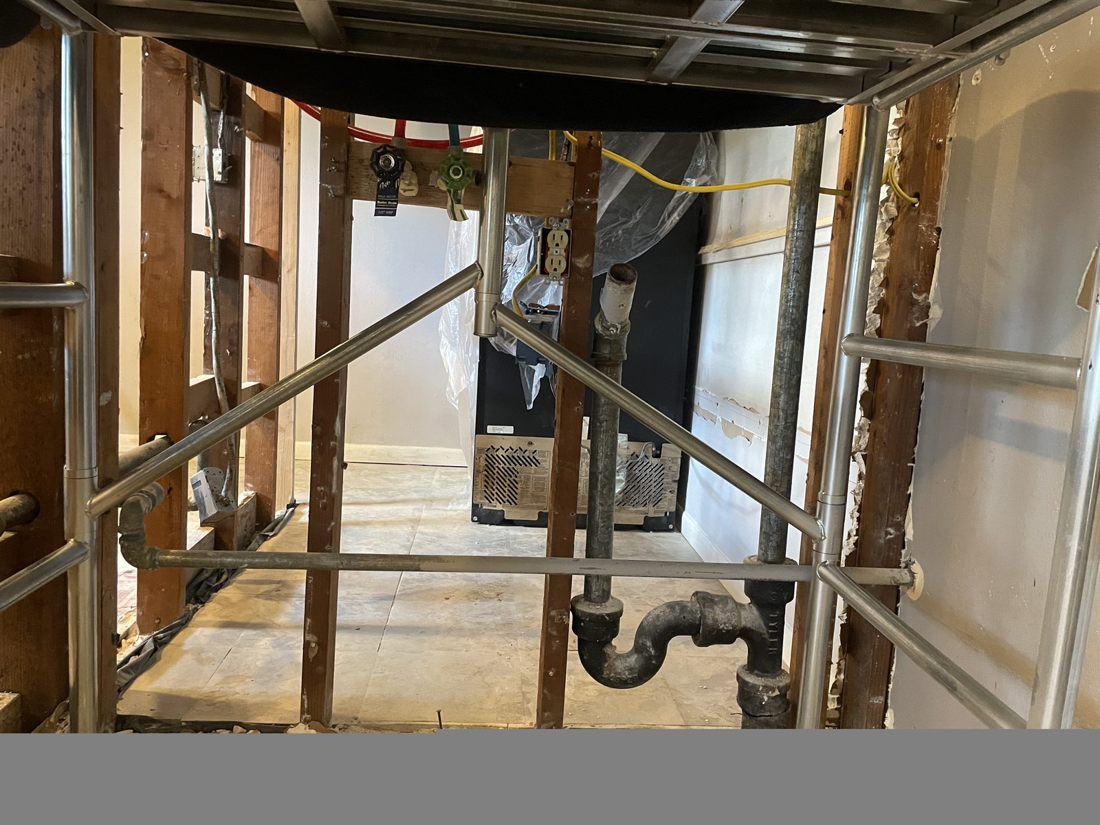 Railton Kitchen Remodel — existing kitchen before renovation