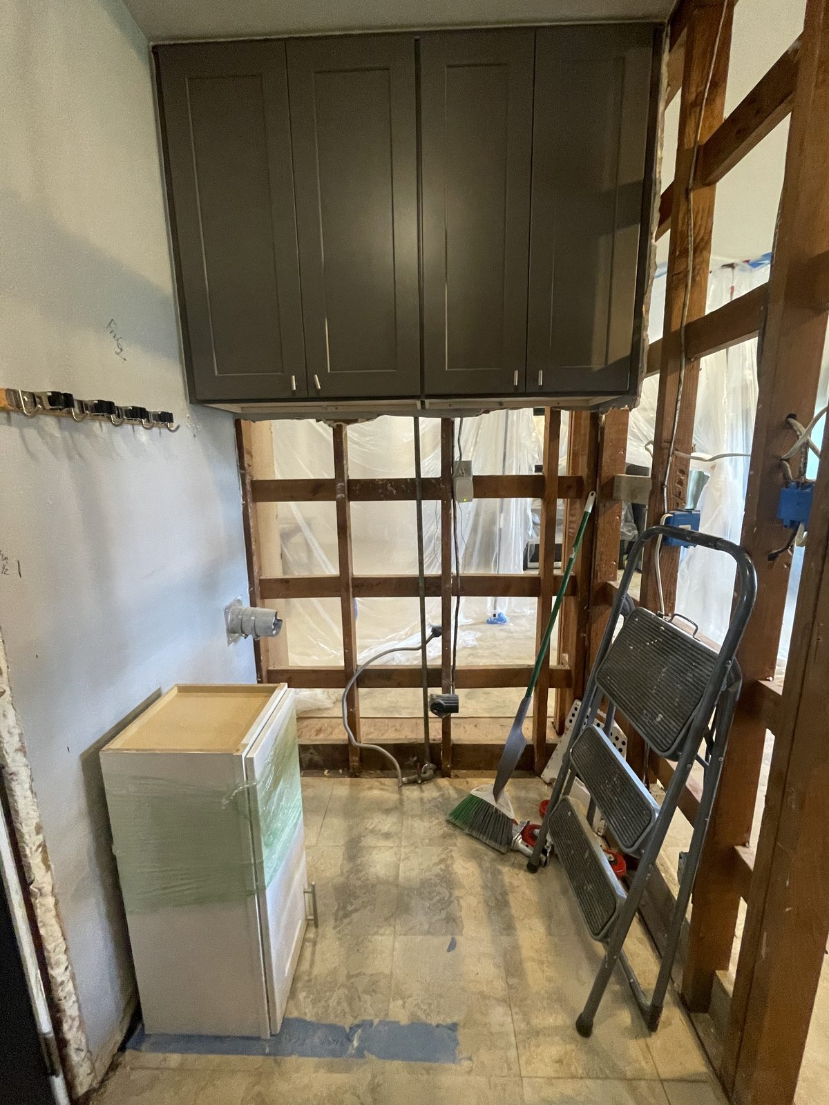 Railton Kitchen Remodel — existing kitchen before renovation